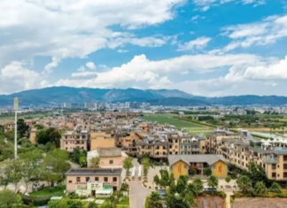 抚仙湖畔的马房村:古村烟火与旅居生活在这里相遇